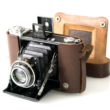 VINTAGE ZEISS IKON IKONTA