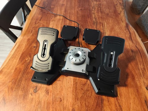 Logitech saitek pro flight - logitech, g