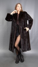 7203 GLAMOURÖSER ECHTER SAGA NERZ MANTEL LUXUS PELZ SEHR LANG SCHÖNE OPTIK GR M