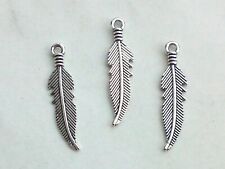 10x Anhänger *Feder 27x7mm Charms Indianer Western Schmuck Deko Basteln