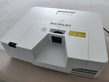 Hitachi LP-EU5002 3LCD Laser