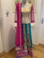 wunderschönes indisches dreiteiliges Gewand