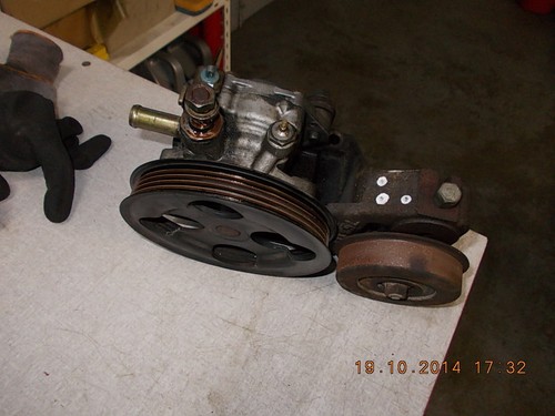 Servopumpe mitsubishi carisma - mitsubishi,