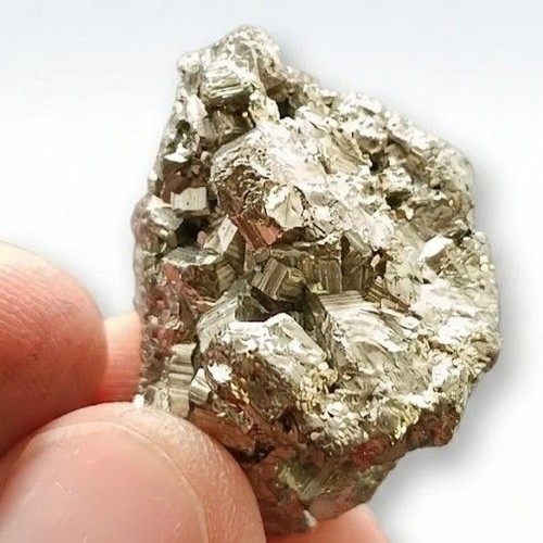 Pyrit kristall würfel natur - pyrit,