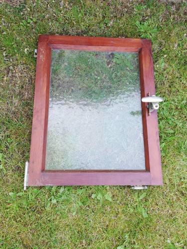 Kleines holzfenster fenster - kleines,