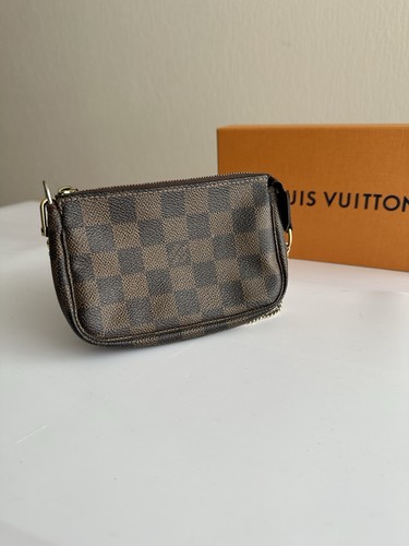 Louis vuitton damier pochette - louis,
