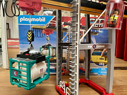 Playmobil city action cargo - playmobil,