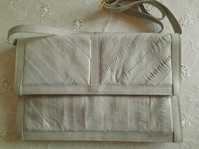 Naturweiße Handtasche mit Trageriemen aus echtem Tiefsee-Aal-Leder *Unbenutzt