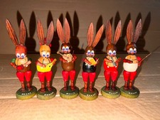 M 27) 6 alte bunte Holz Osterhasen Hasen Kapelle 13,5 cm *