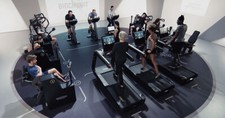 13 - teiliger TECHNOGYM BIOCIRCUIT Kraft/Ausdauer elektrischer Trainingszirkel