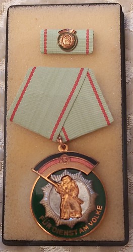 Ddr medaille für dienste - dienste, am