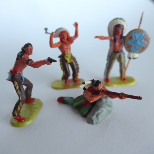 Spielfiguren 4 - ,