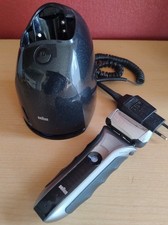 Braun Series 5 Typ 5751 - Elektrorasierer + Reinigungsstation