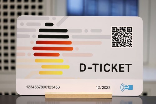 Deutschland ticket - ticket, db