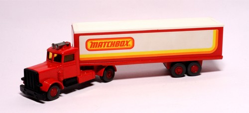 Matchbox superfast peterbilt - matchbox,
