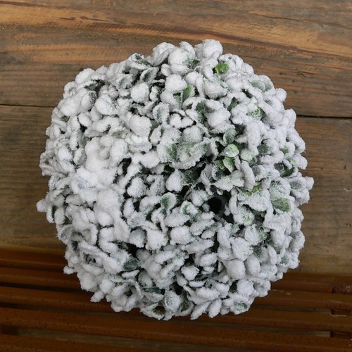 Buchsbaumkugel verschneit 18cm