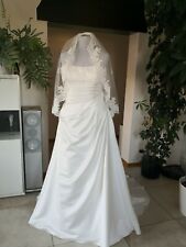Brautkleid / Hochzeitskleid Größe48/50 Marke Valerie .Neu mit Schleier 