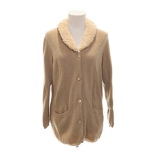 Aida Barni, Strickjacke