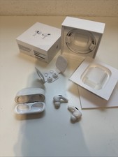 AirPods Pro mit Wireless Charging Case