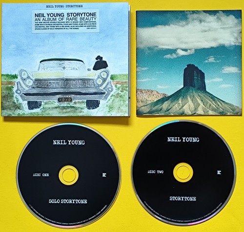 Neil young storytone docd - -,
