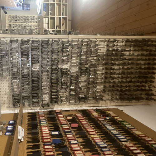 Laden wandregal lochwand mit - laden-wandregal,
