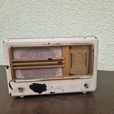 Antikes kleines Röhrenradio