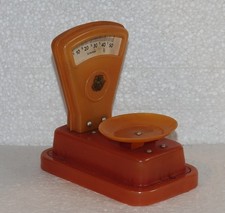 Tafelwaage für Kaufmannsladen Zelluloid, sehr guter Zustand