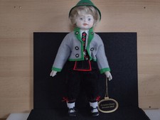 SCHWARZWALD Porzellan puppe