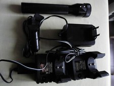 STREAMLIGHT Stinger DS LED Taschenlampe AC/DC Halterungen in OVP Neuwertig