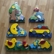 Holzgarderobe für Kinder