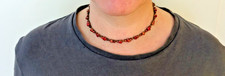 Halskette mit roten