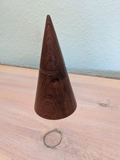 gedrechselte Holzdose Pyramide