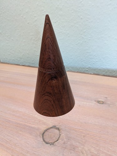 Gedrechselte holzdose pyramide - holzdose,