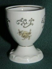 Weimar Porzellan Thüringen Eierbecher, Rose Goldstaffage, gemarkt,Vitrinenstück,