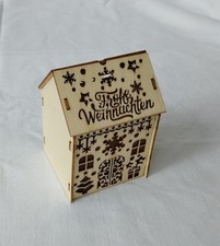 Kleines Holzhaus für