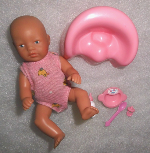 Miniworld baby born - baby,