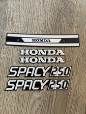 Honda Spacy 250 Emblem Set –
