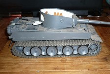 Tamiya 1:25 "Tiger I " gebaut defekt