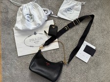 Prada Re-Edition 2005 Damen Tasche Saffiano Lux Leder Nero 1 Umhängetasche Black