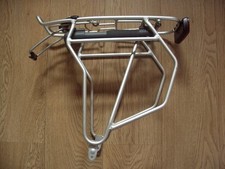 Gepäckträger, Gazelle Fahrrad Heckträger m. Luftpumpe, 25Kg belastbar, gut erhal