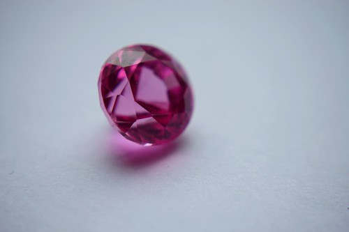 5ct rubin rund 11mm korund - rund,