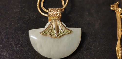 Tolle kette mit echtem - mit,
