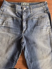 Closed Pedal Pusher Jeans