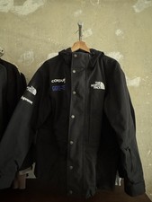 Supreme north face Expedition