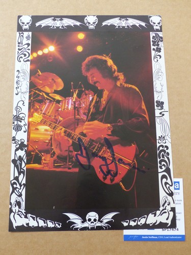 Black sabbath tony iommi - black,