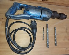 alte Schlagbohrmaschine mit mechanischem Schlagwerk und Spannfutter