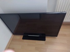 LED Fernseher 40..HD Ready DVB-T2/S2 Triple Tuner HDM USB Dolby Audio