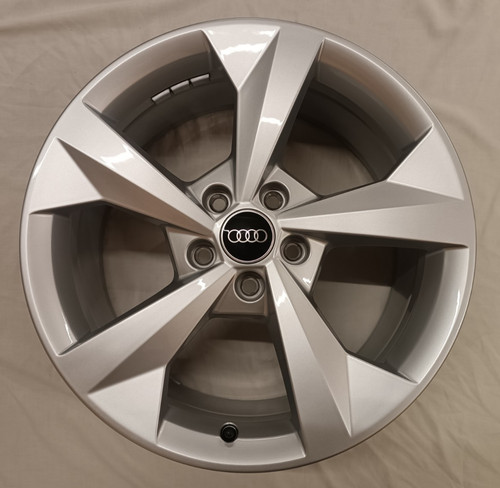 Orig audi 8y alufelge - s3,