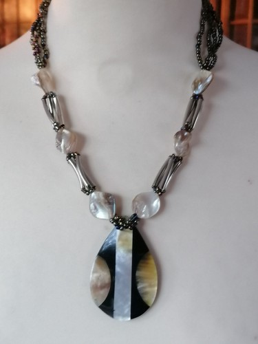 Collier mit perlmutt - mit,