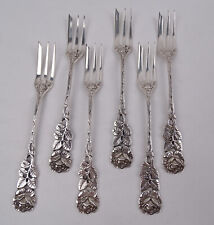 feines Set von 6 Kuchengabeln